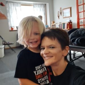 Meet your Posher, Lisa